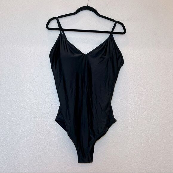 ZYIA Classic One Piece Swimsuit in Black size XXL - Picture 2 of 12